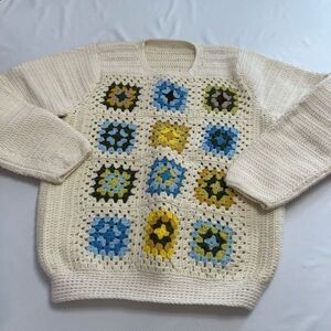Granny Square VTG 70s Handmade Crochet Sweater Size XL See Measurements